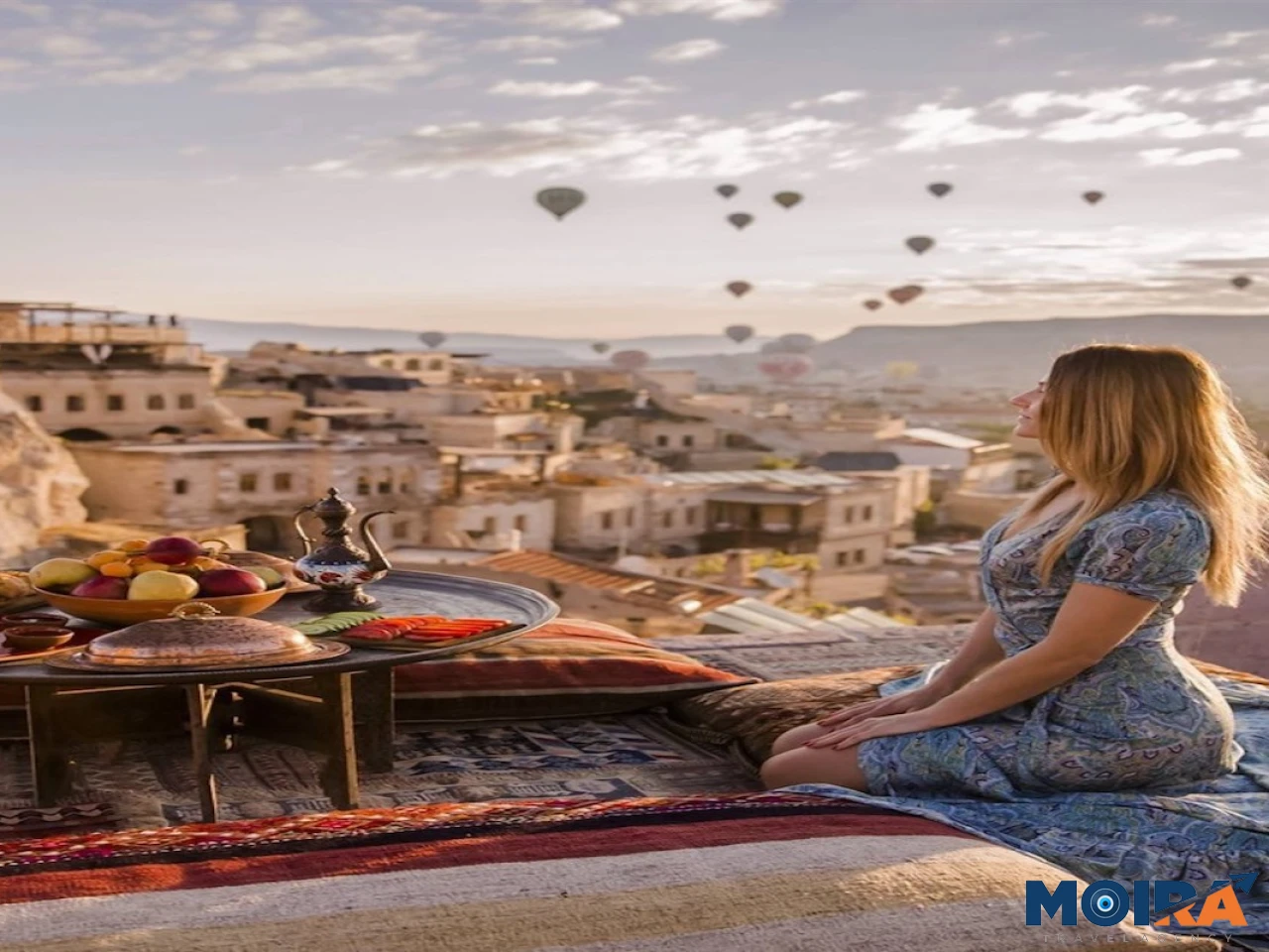 Hot-Air-Balloons-over-Fairy-Chimneys-Cappadocia-Turkey