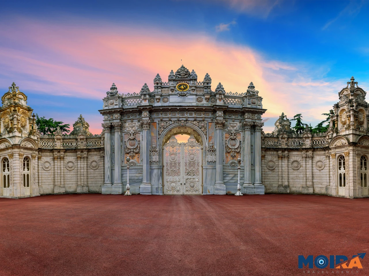 ornate-dolmabahce-palace-gate-in-istanbul-turkey-at-sunset