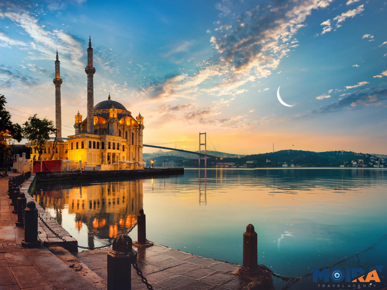 Ortakoy-Mosque-Bosphorus-Istanbul-Turkey
