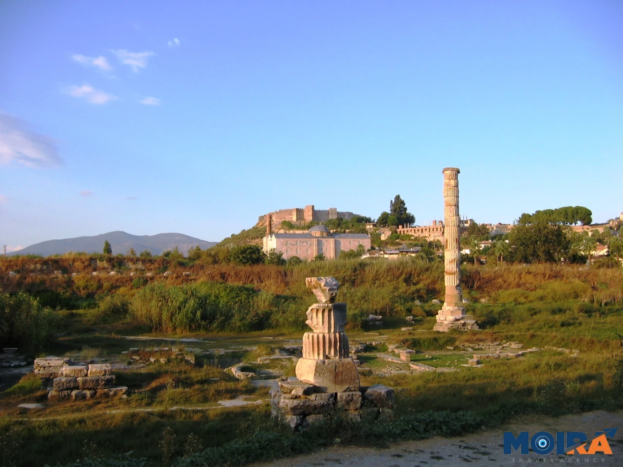Ephesus-Hadrians-Temple-Ruins