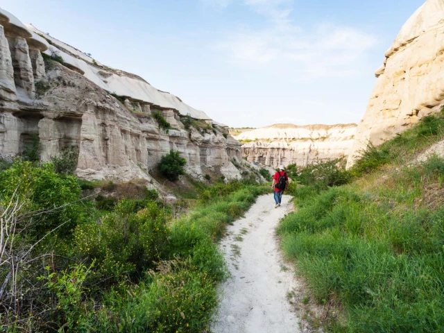 cappadocia-canyon-hiking-trail-rock-formations-adventure-tourism-turkey